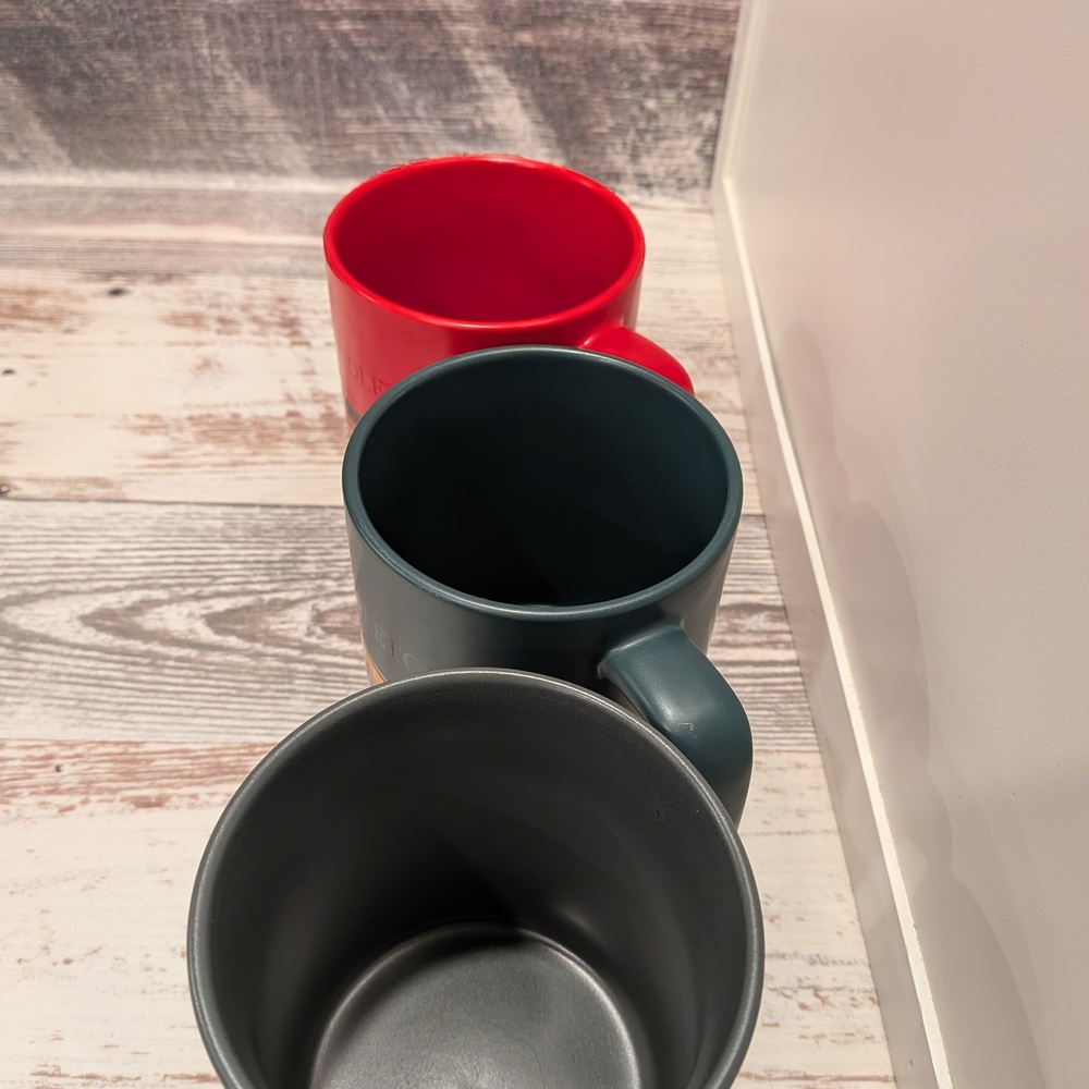 Pendleton Red, Gray, and Green Mugs 18 Ounce - Picture 7 of 8